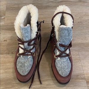 New Sorel Waterproof boots 6.5